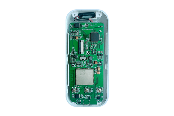 STM32L4+4G Cat1+MEMS等進行手臂角度檢測，測量人(rén)體血壓和(hé / huò)脈率，記錄測量結果，4G上(shàng)傳測量結果，遠程配置測量時(shí)間點和(hé / huò)測量時(shí)間間隔。一(yī / yì ／yí)鍵測量，智能加壓，測量完成後語音播報，另配備大(dà)屏幕方便老人(rén)查看，測量血壓的(de)同時(shí)可測量脈搏。另多采用低功耗芯片，充電一(yī / yì ／yí)次可無間斷測量200次。